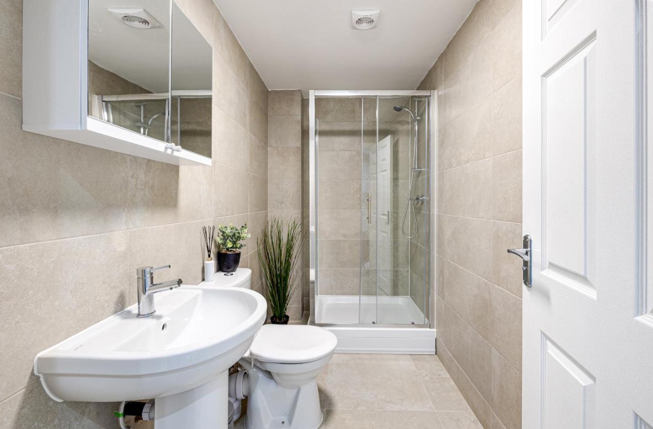 Cosy Modern Apt In Heart Of Stockport - Sleeps 4アパートメント エクステリア 写真
