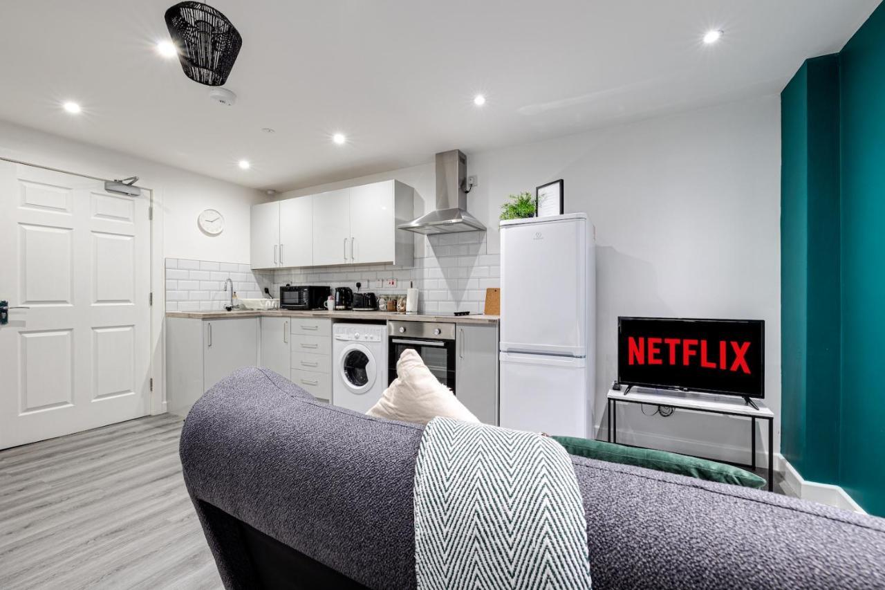 Cosy Modern Apt In Heart Of Stockport - Sleeps 4アパートメント エクステリア 写真