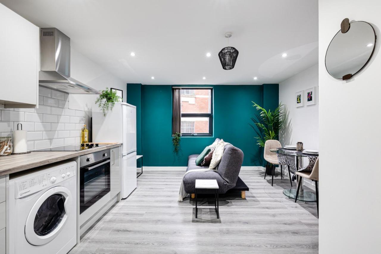 Cosy Modern Apt In Heart Of Stockport - Sleeps 4アパートメント エクステリア 写真