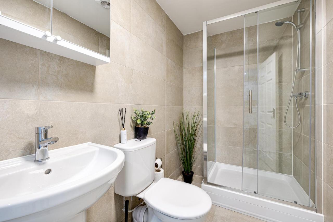 Cosy Modern Apt In Heart Of Stockport - Sleeps 4アパートメント エクステリア 写真