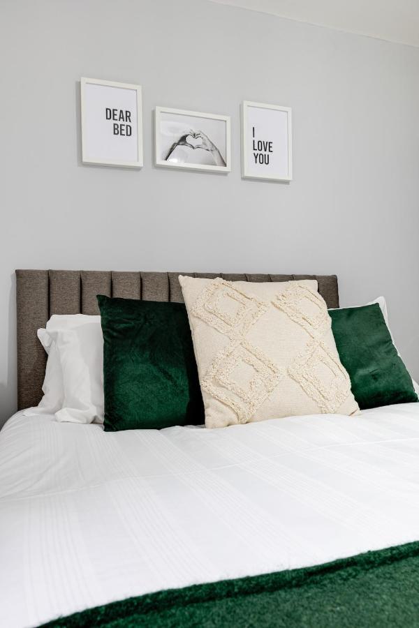 Cosy Modern Apt In Heart Of Stockport - Sleeps 4アパートメント エクステリア 写真